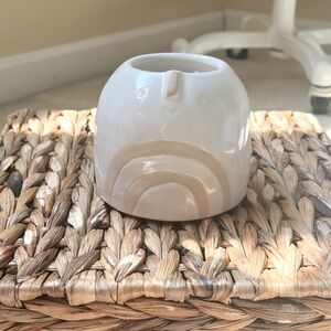 Anthropologie Ceramic Jar Candle, NWT. Original retail $32.